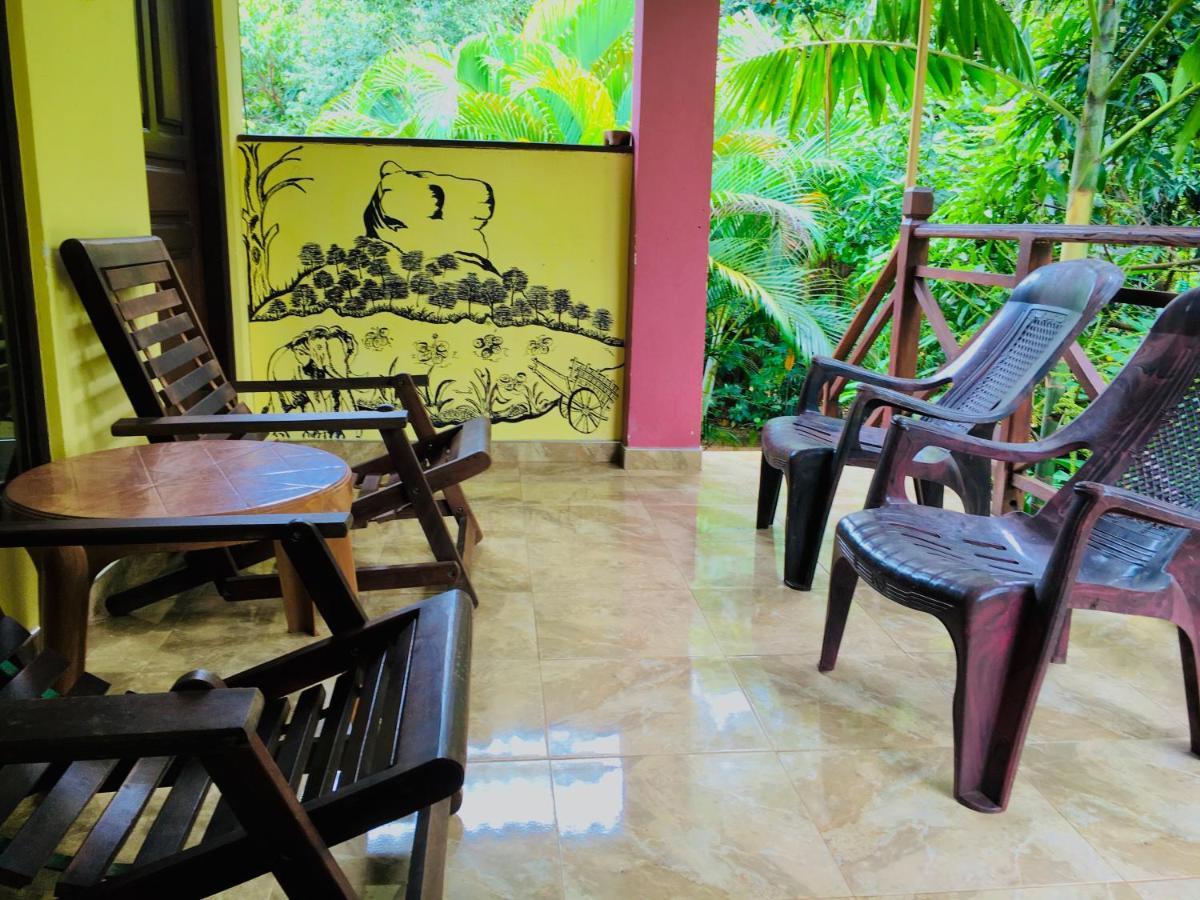 סיגירייה Gangadiya Lodge מראה חיצוני תמונה