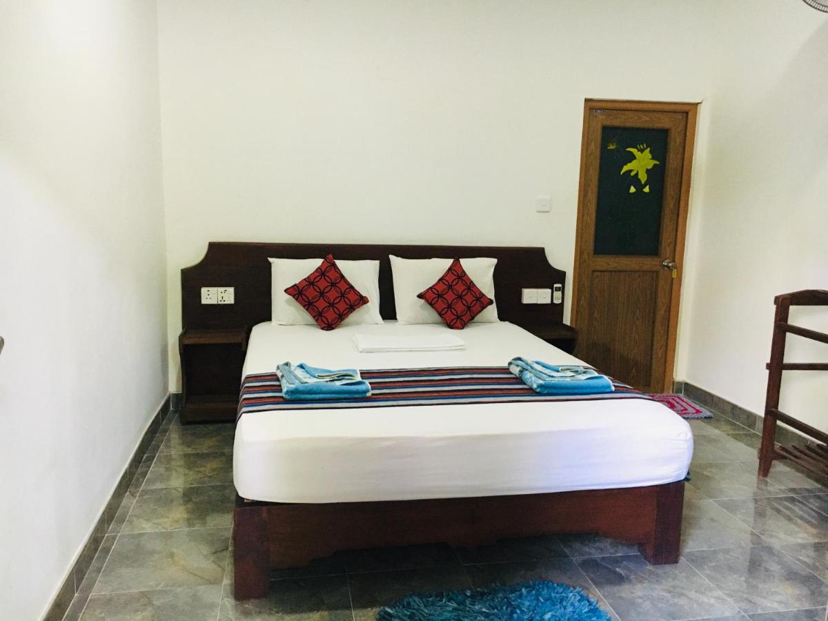 סיגירייה Gangadiya Lodge מראה חיצוני תמונה