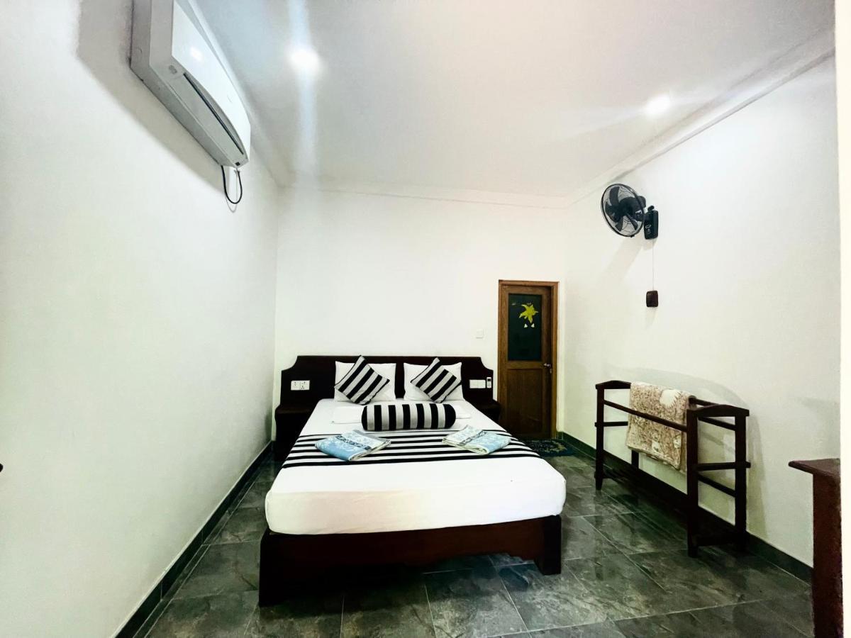 סיגירייה Gangadiya Lodge מראה חיצוני תמונה